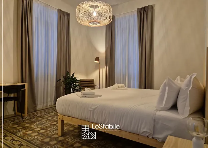 Lostabile Guesthouse & Coworking Bari